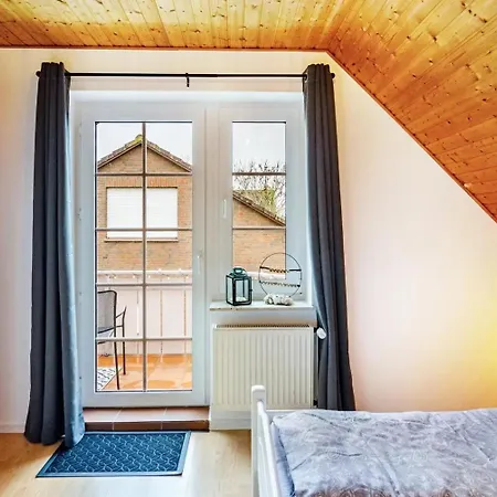 Huebsche Ferienwohnung In Nessmersiel, Mit Balkon, Wlan, Haustiere Gestattet. Несмерзиль