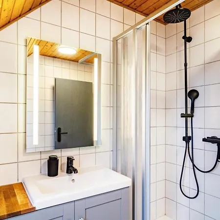 Huebsche Ferienwohnung In Nessmersiel, Mit Balkon, Wlan, Haustiere Gestattet. Апартаменты *