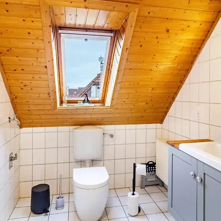 Huebsche Ferienwohnung In Nessmersiel, Mit Balkon, Wlan, Haustiere Gestattet. Несмерзиль